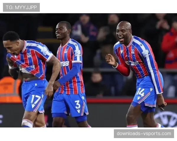 英超发布第30轮裁判名单，焦点战利物浦vs切尔西将由迈克尔·奥利弗执法。